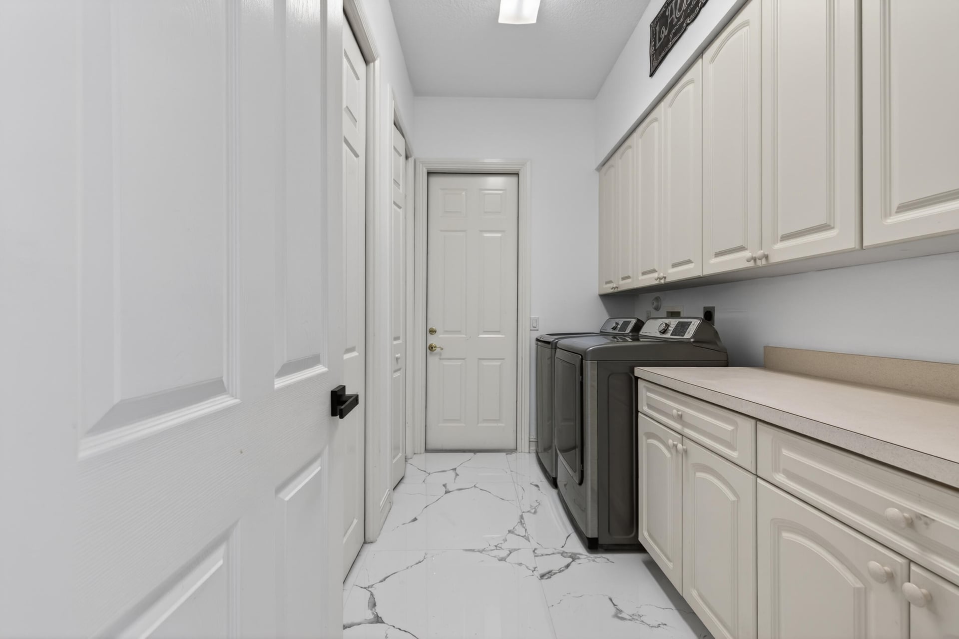 Paddock Park 1 Residence photo 29