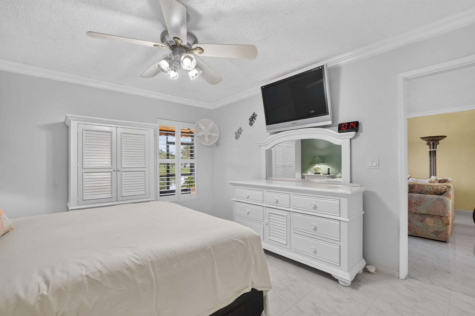 Unit Apt 4 photo 19