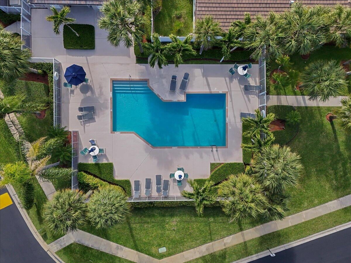 Residence photo 3
