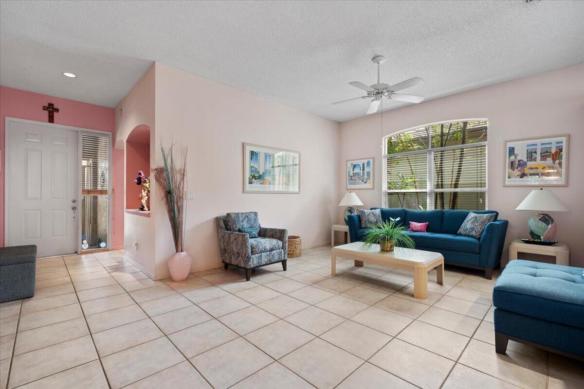 Residence photo 8