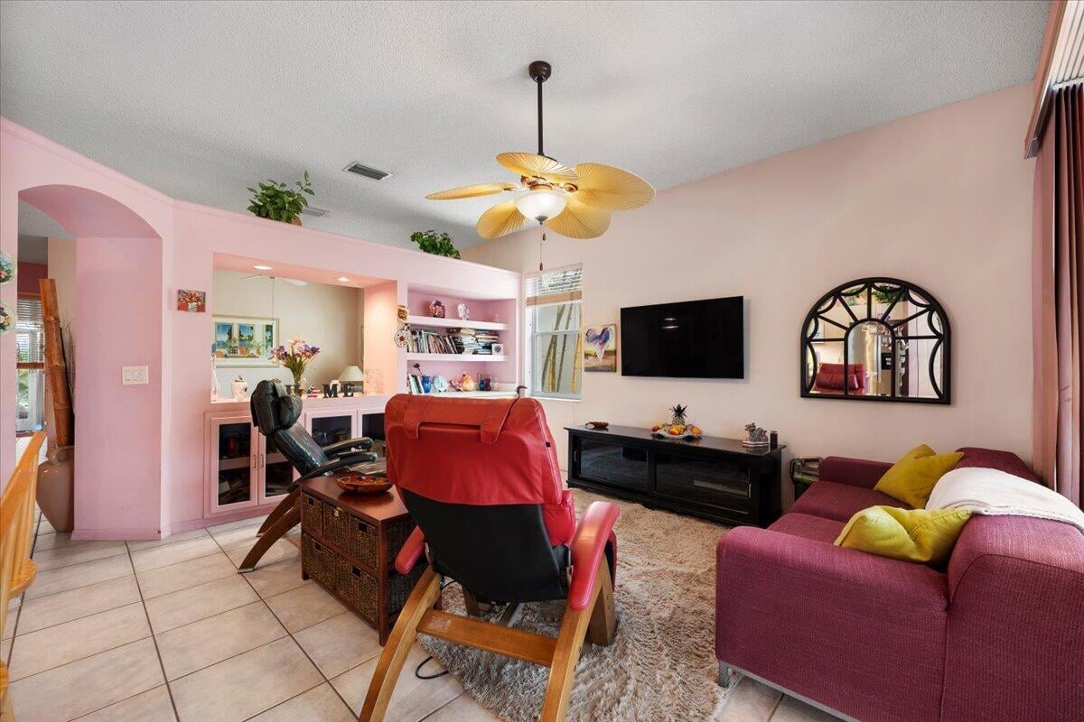 Residence photo 17