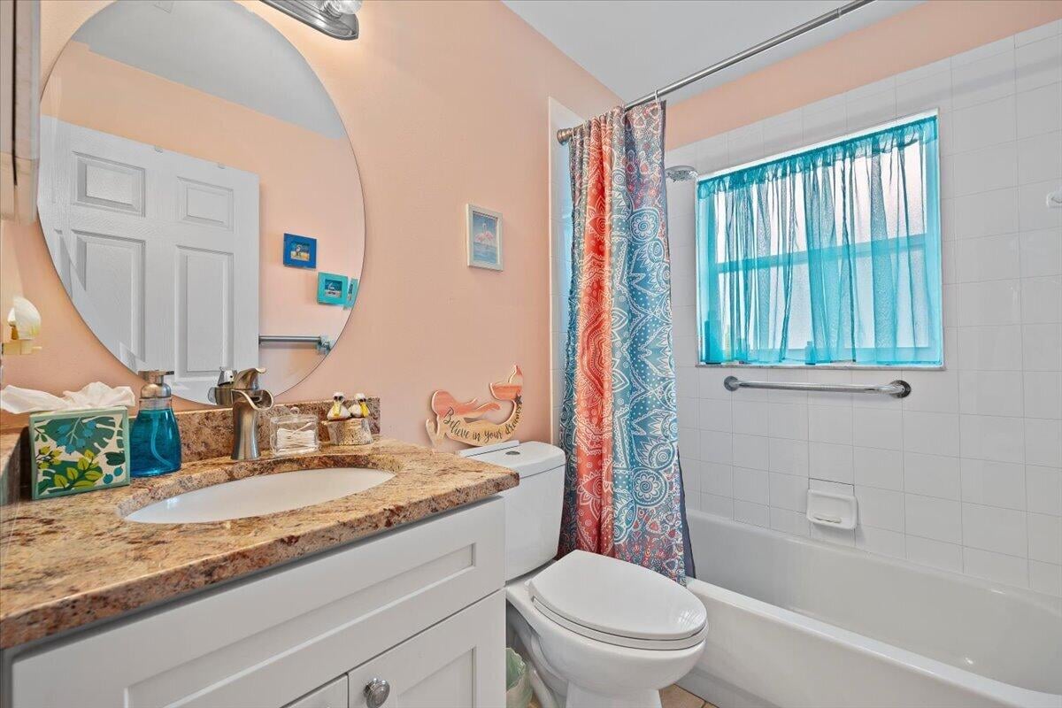 Residence photo 18