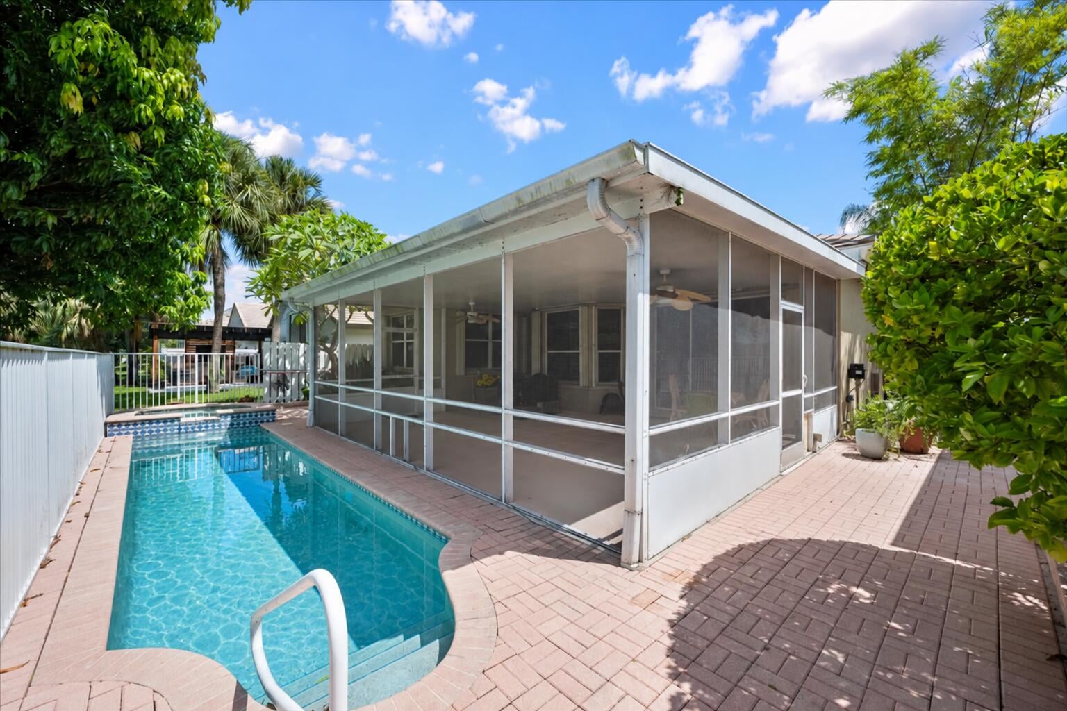 Residence photo 27