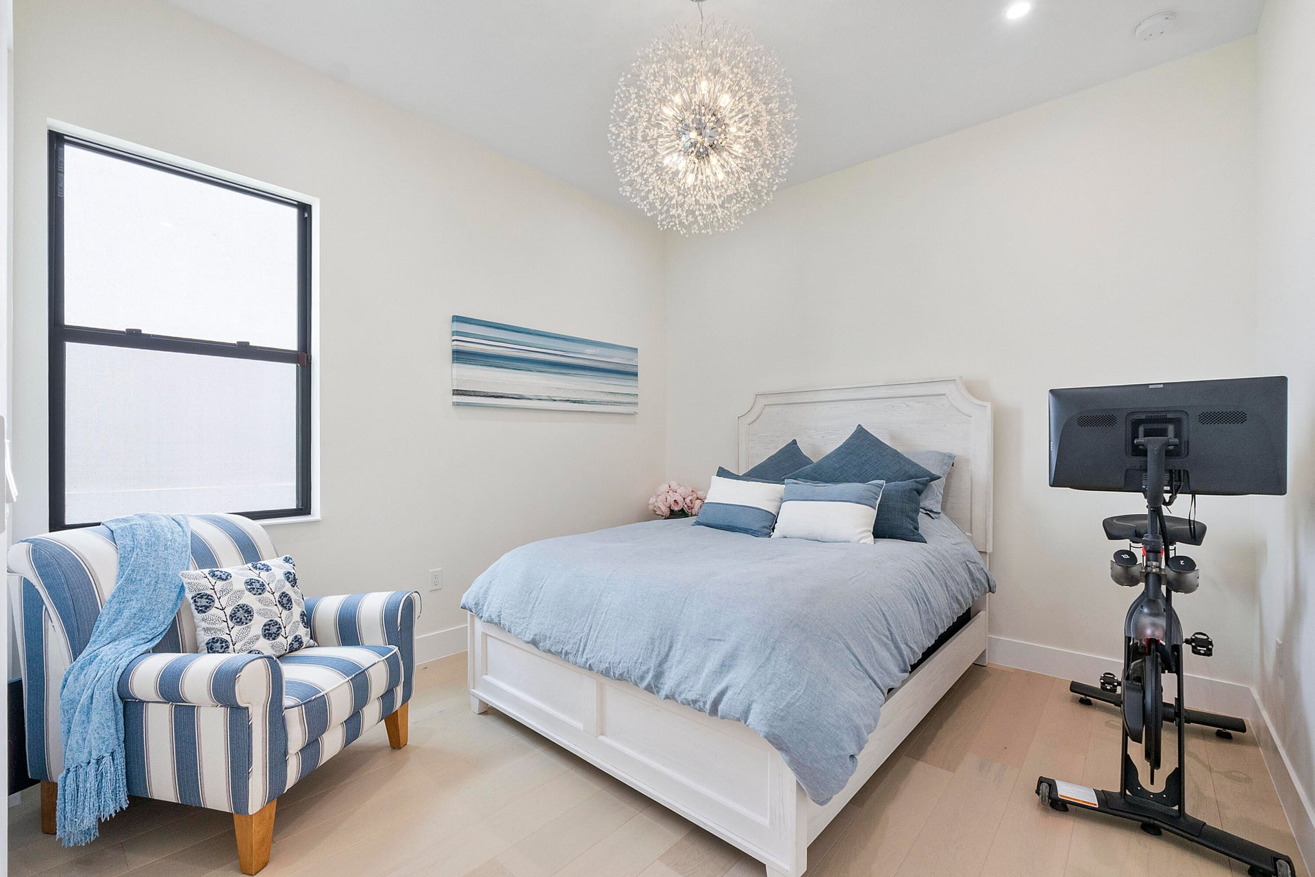 Residence photo 26