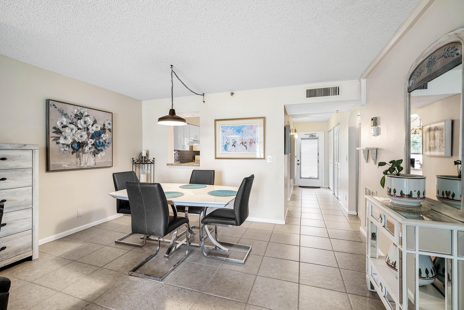 Unit 205 photo 10