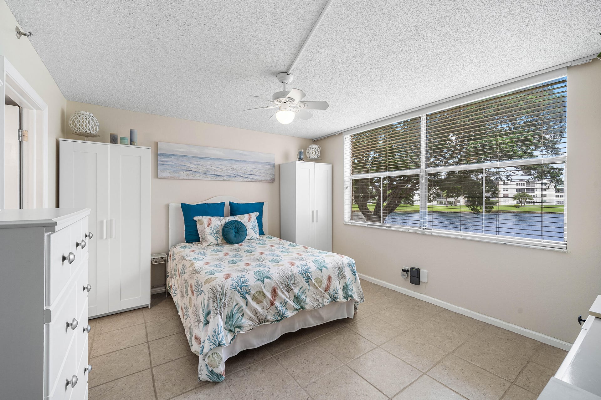 Unit 205 photo 18
