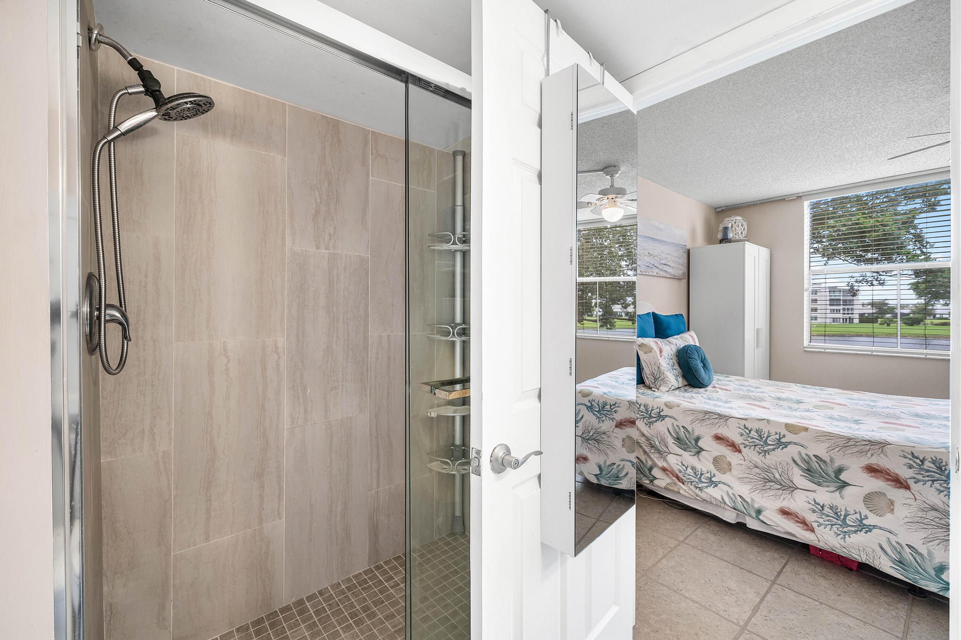Unit 205 photo 22