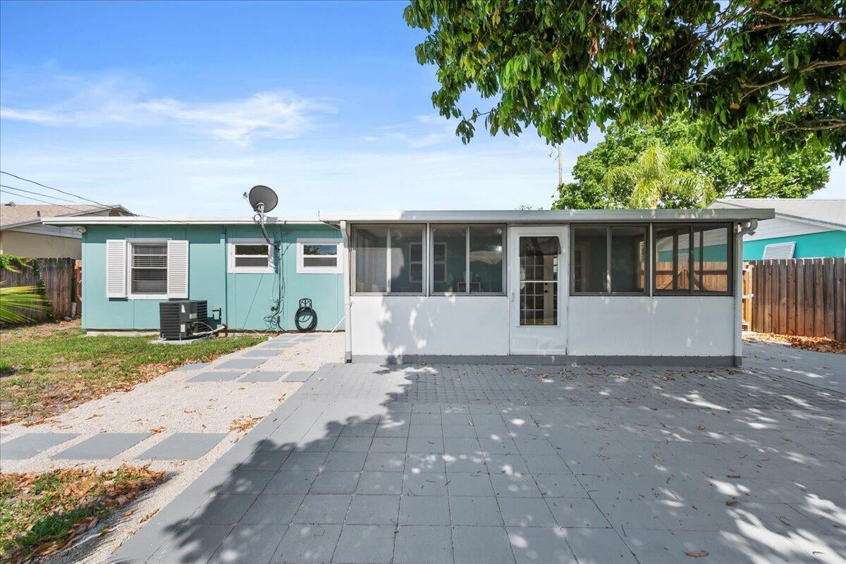 Residence photo 5