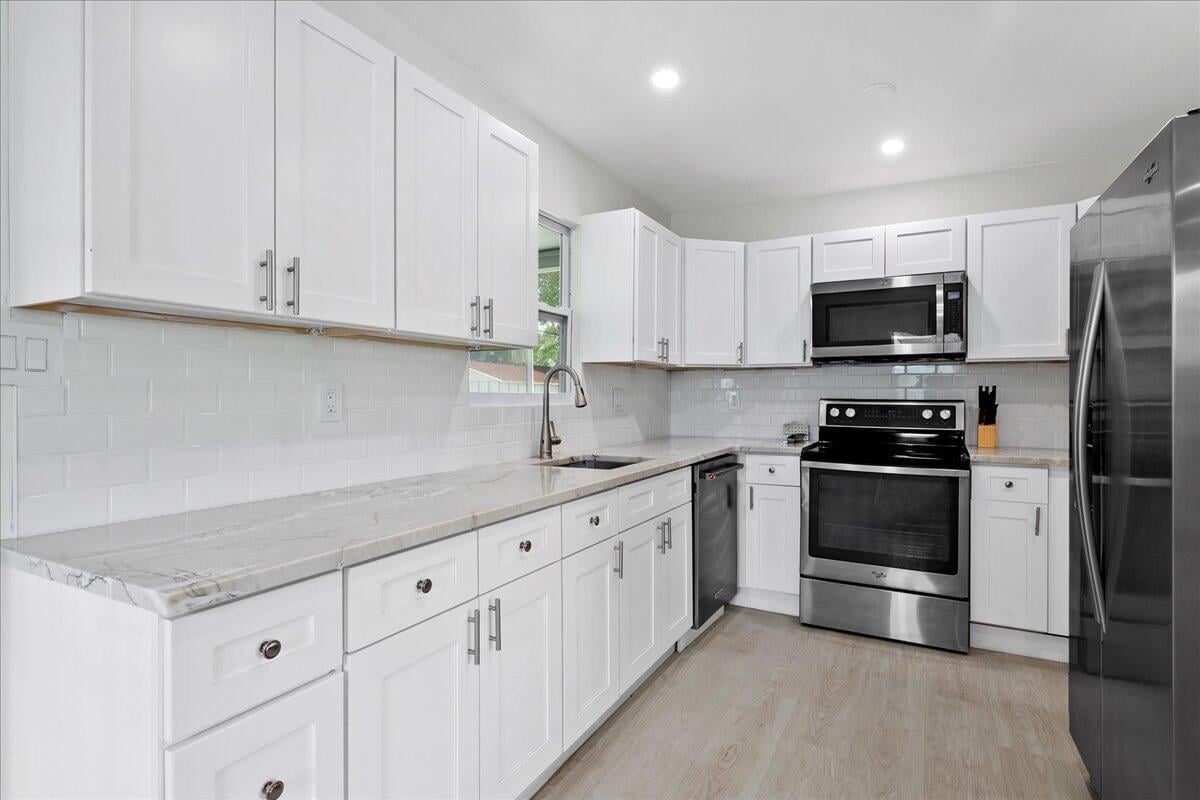  Residence photo 15