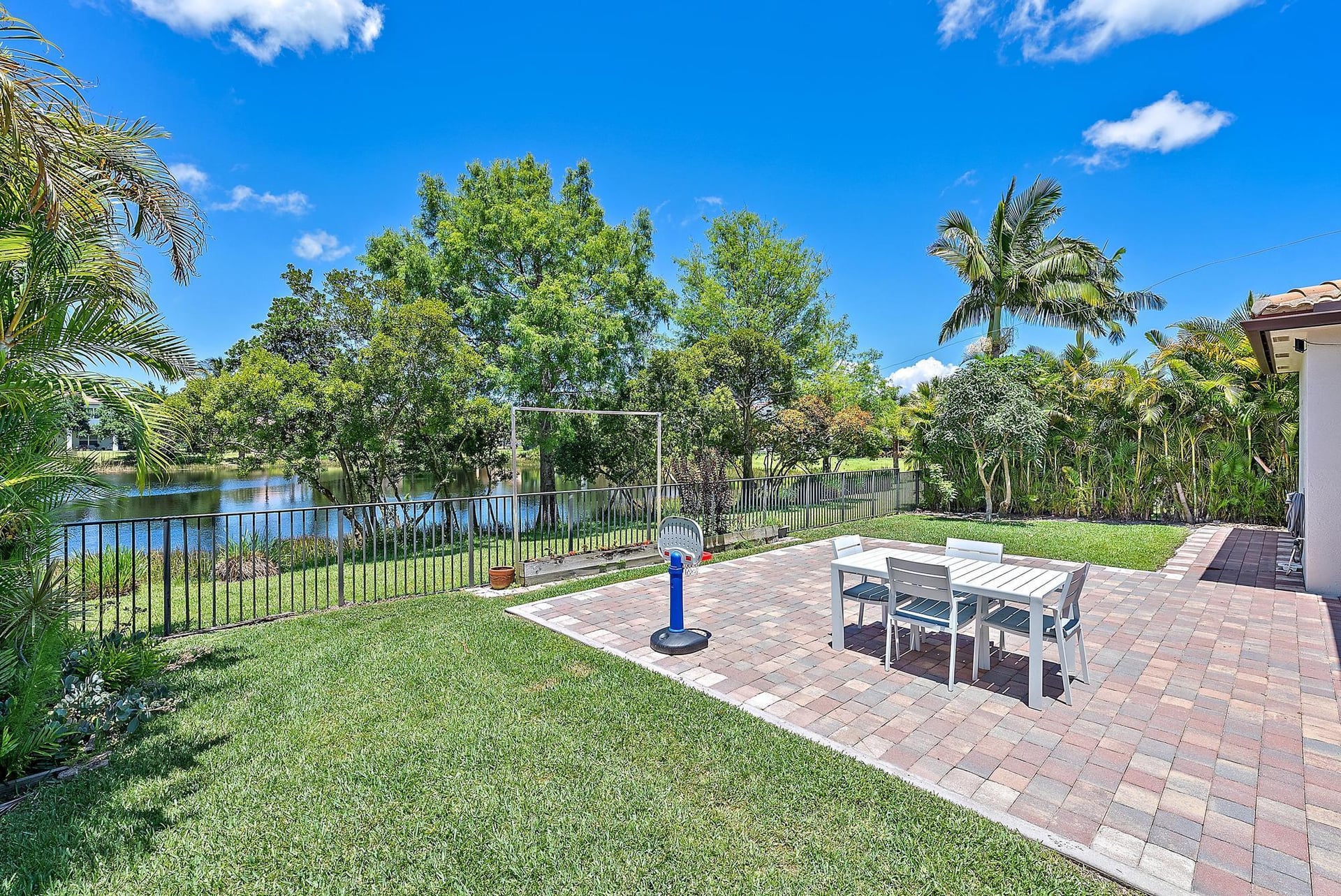 Rialto Jupiter Residence photo 26
