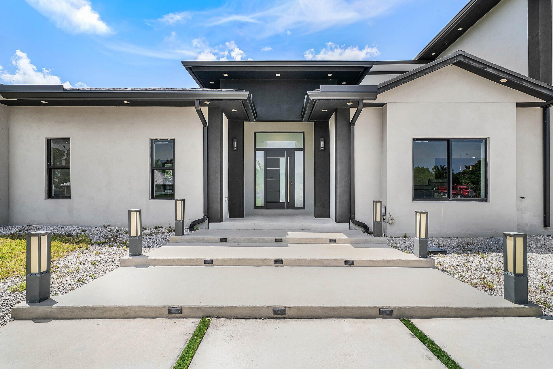  Residence photo 4