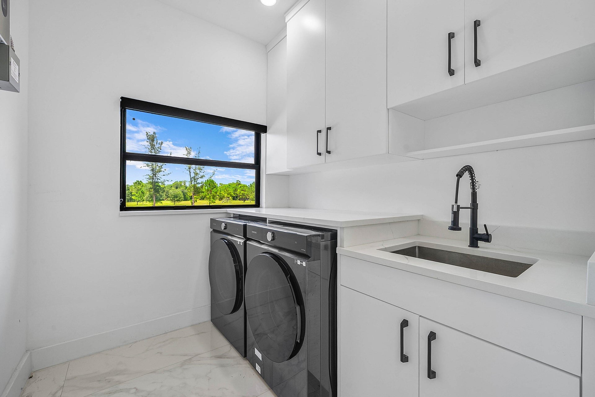  Residence photo 26