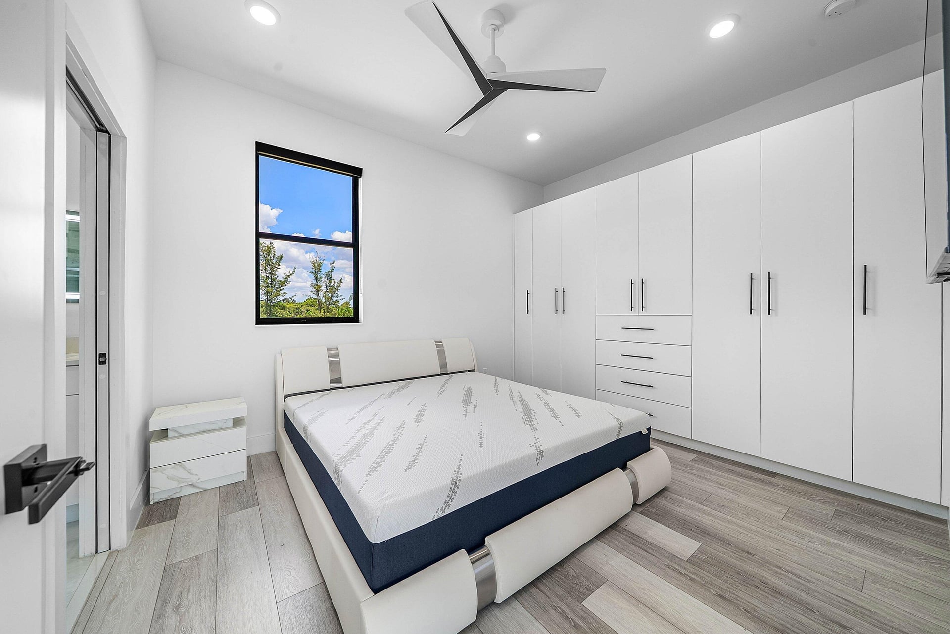  Residence photo 28