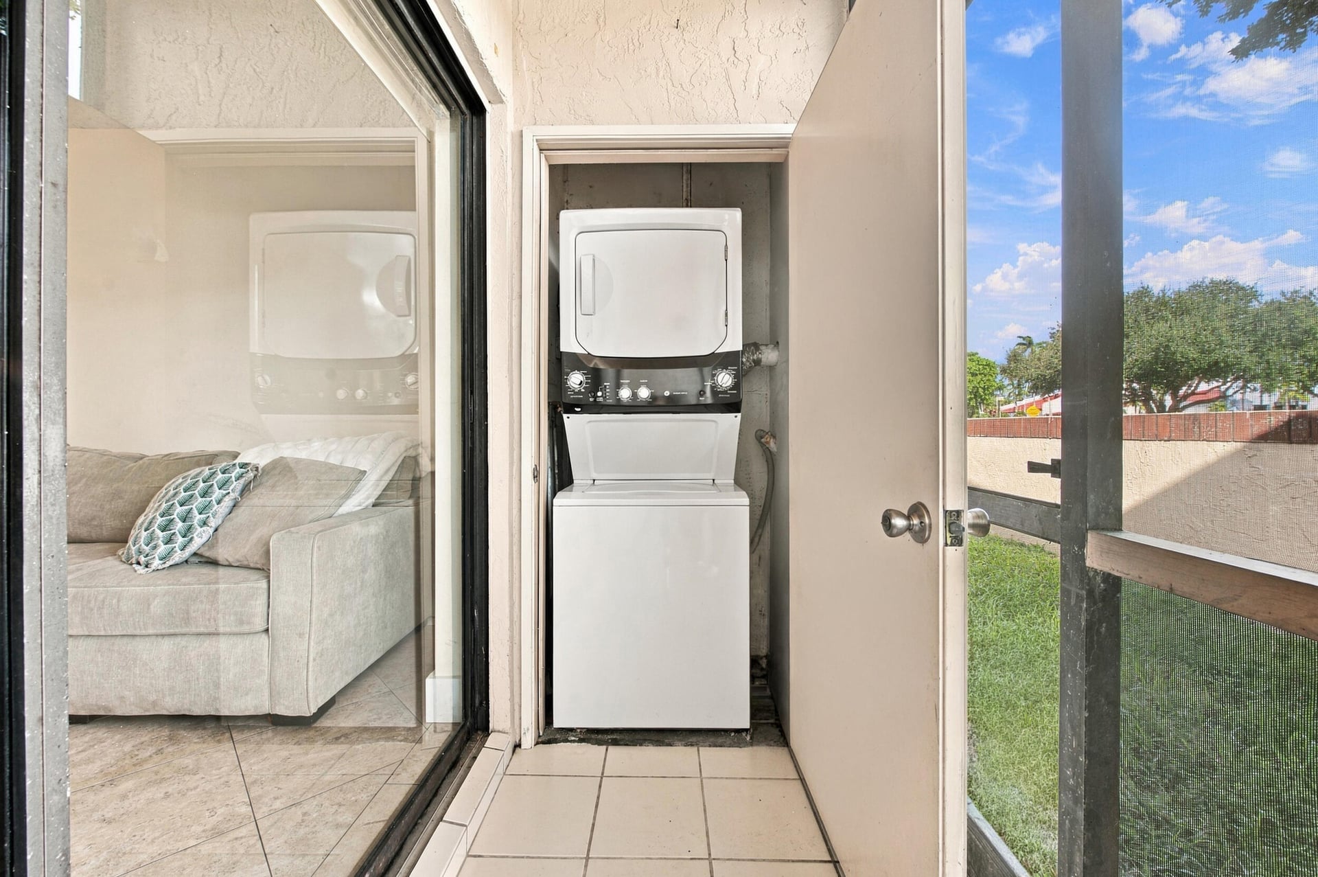 Unit 102 photo 19