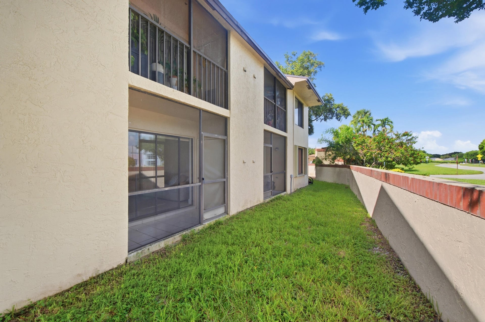 Unit 102 photo 23