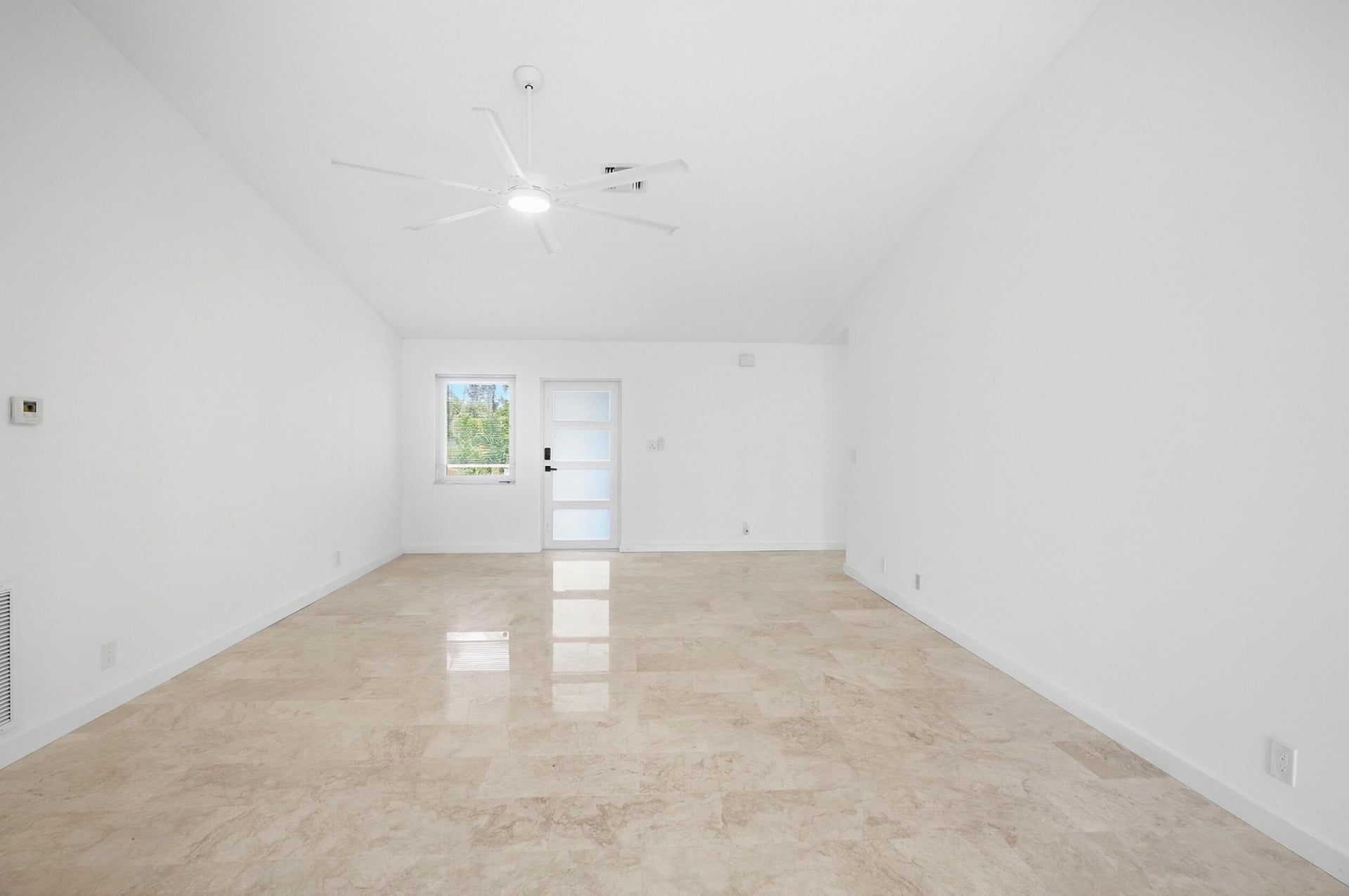 Residence photo 6