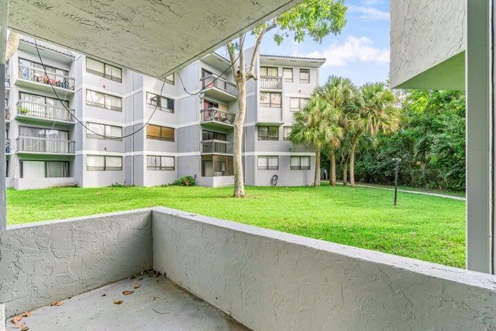 Unit 104 photo 15