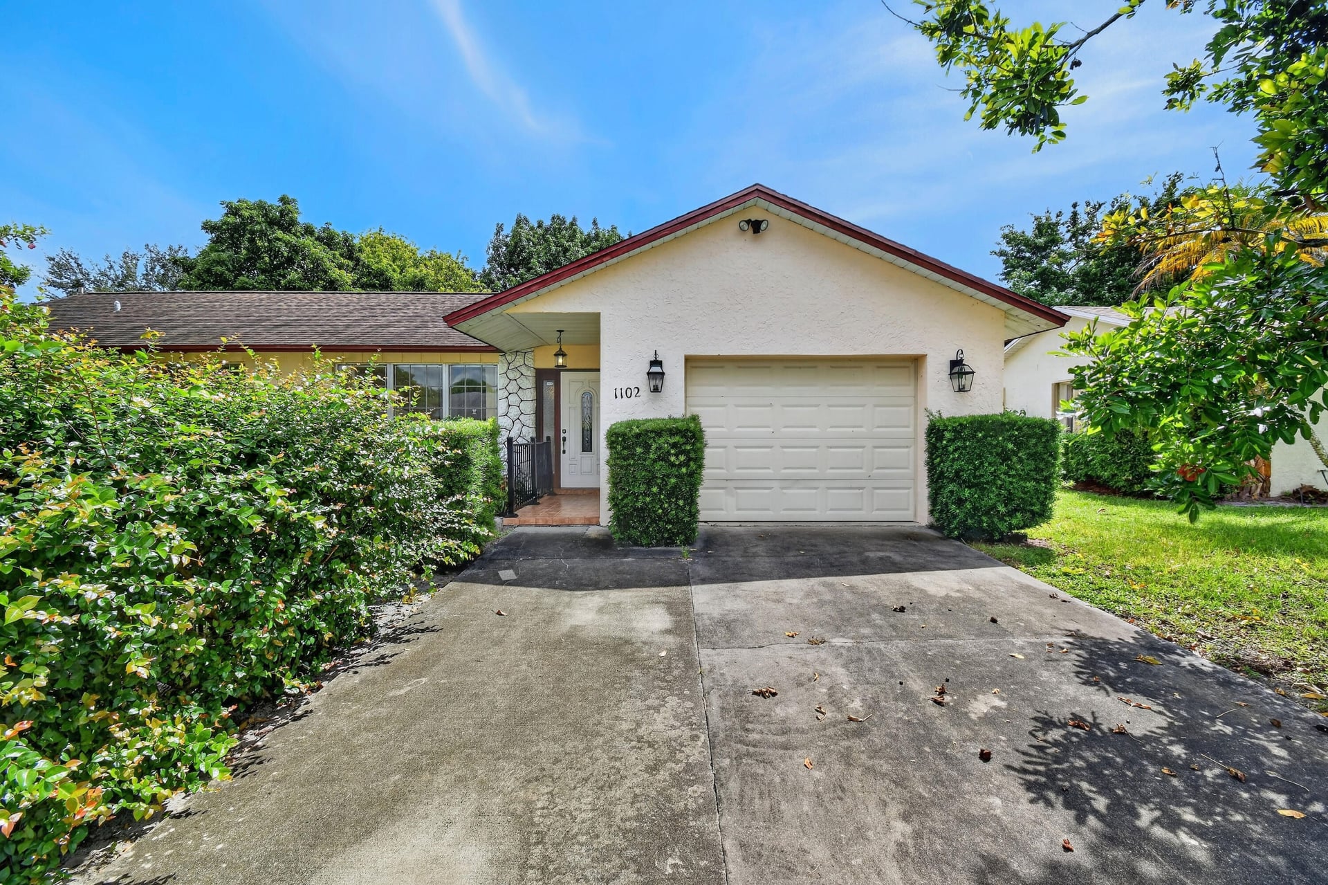 Residence photo 2