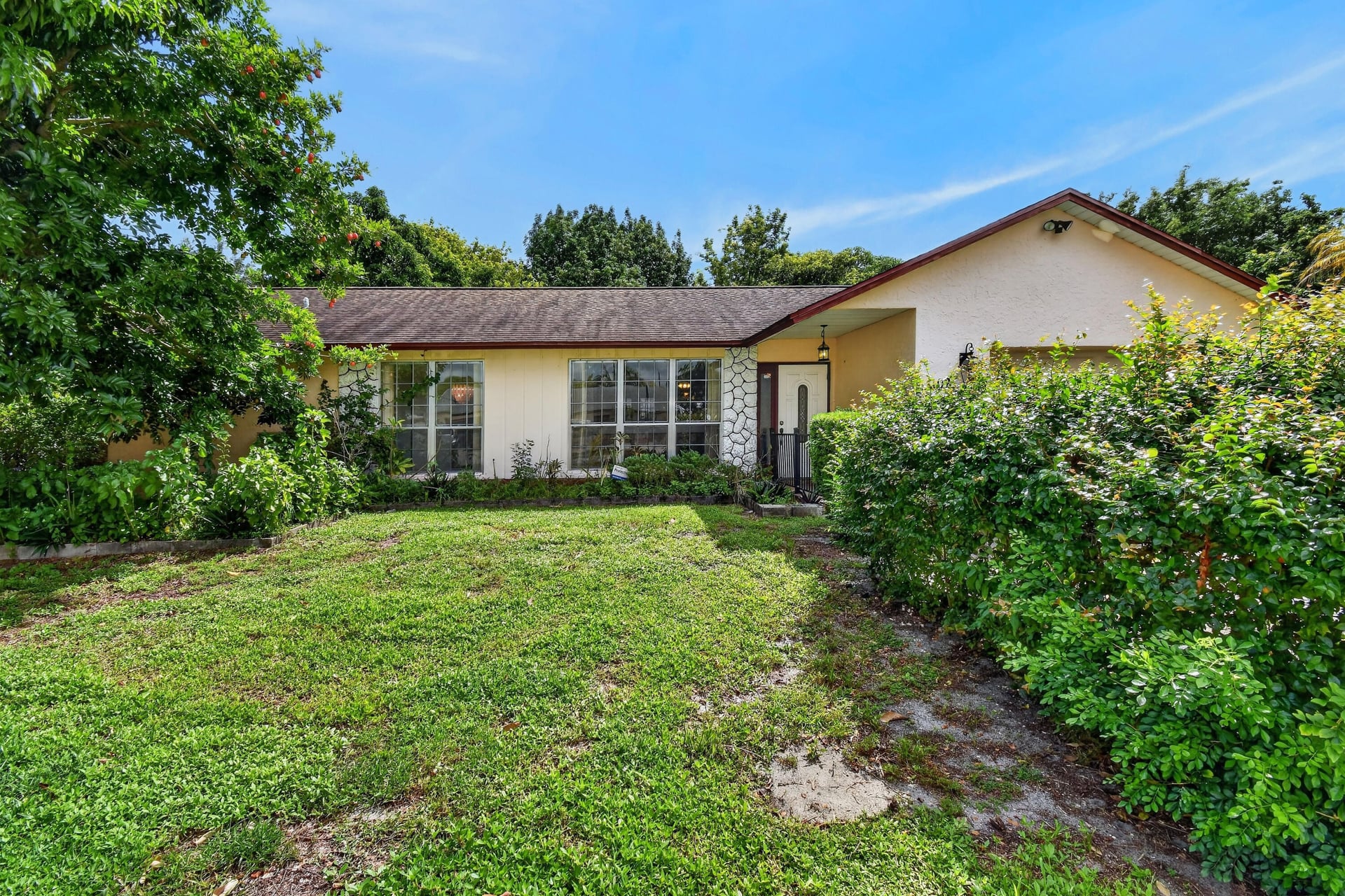 Residence photo 4