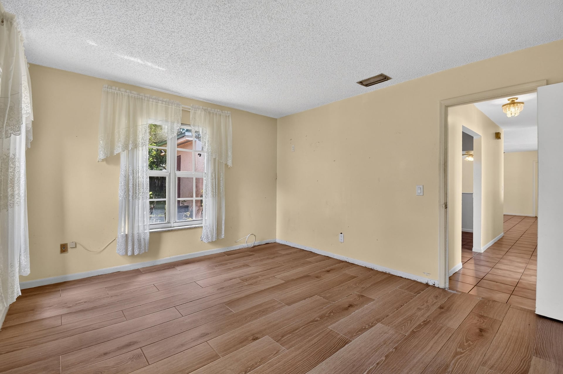 Residence photo 16