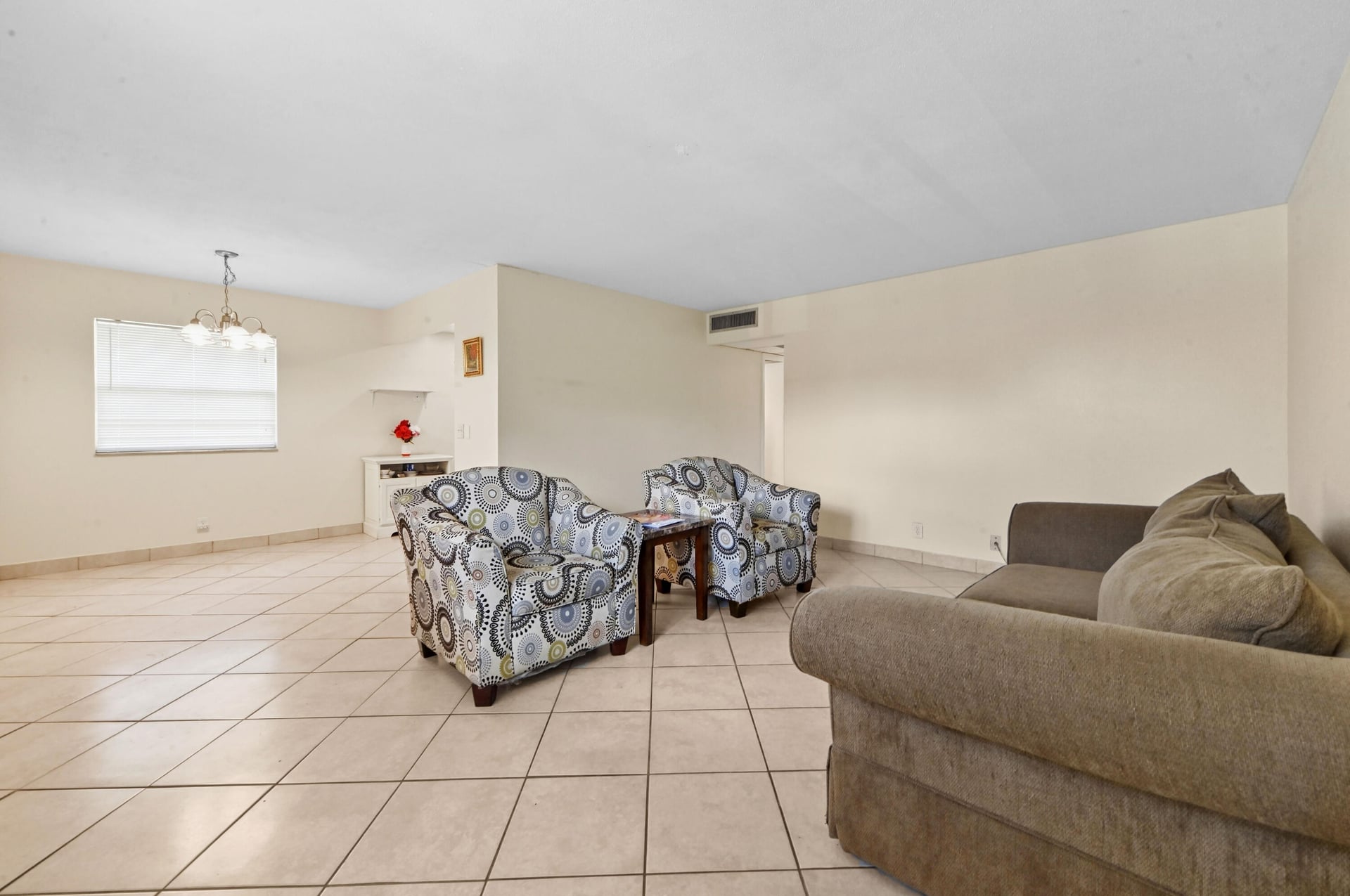 Residence photo 8