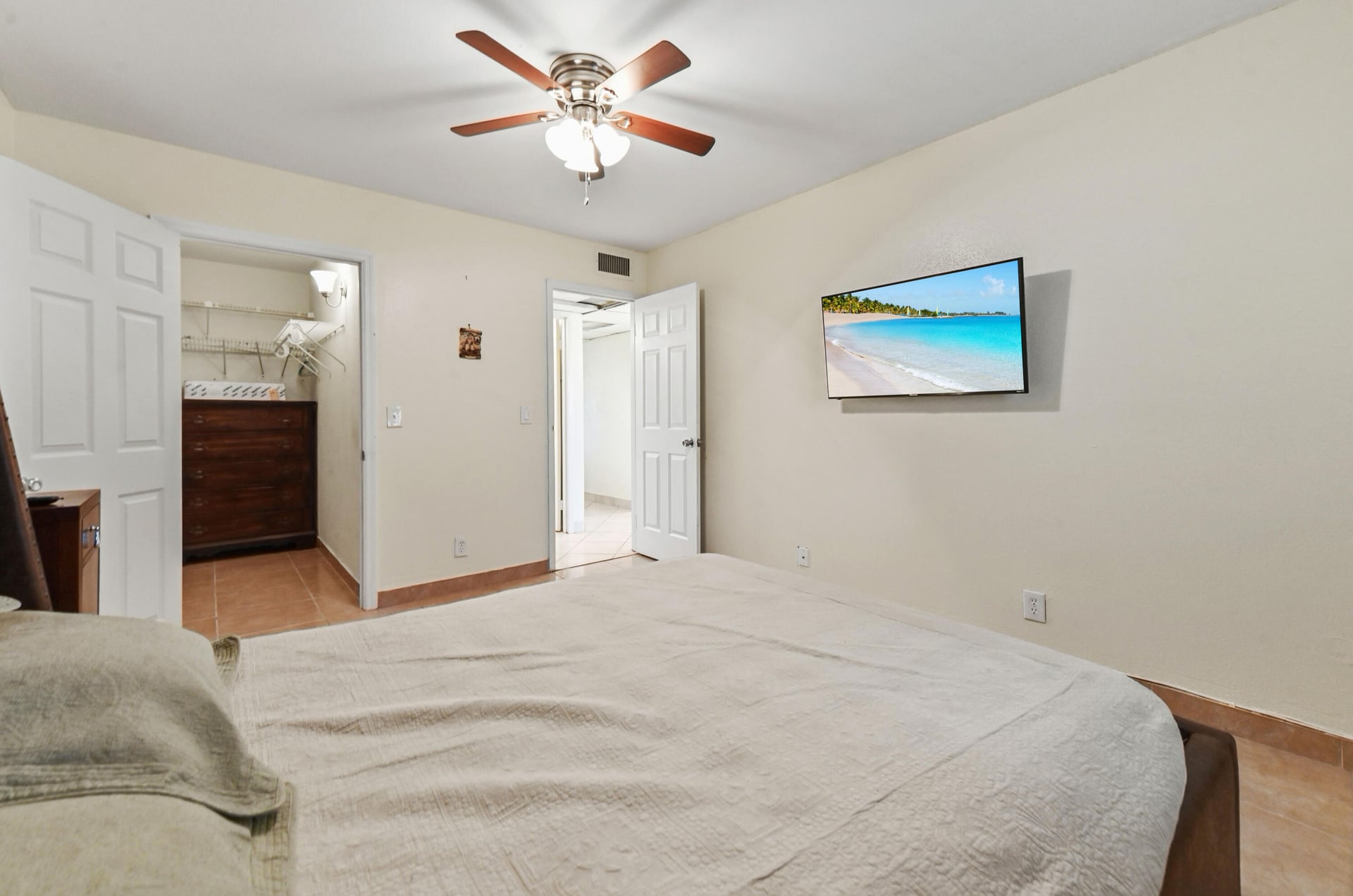 Residence photo 11