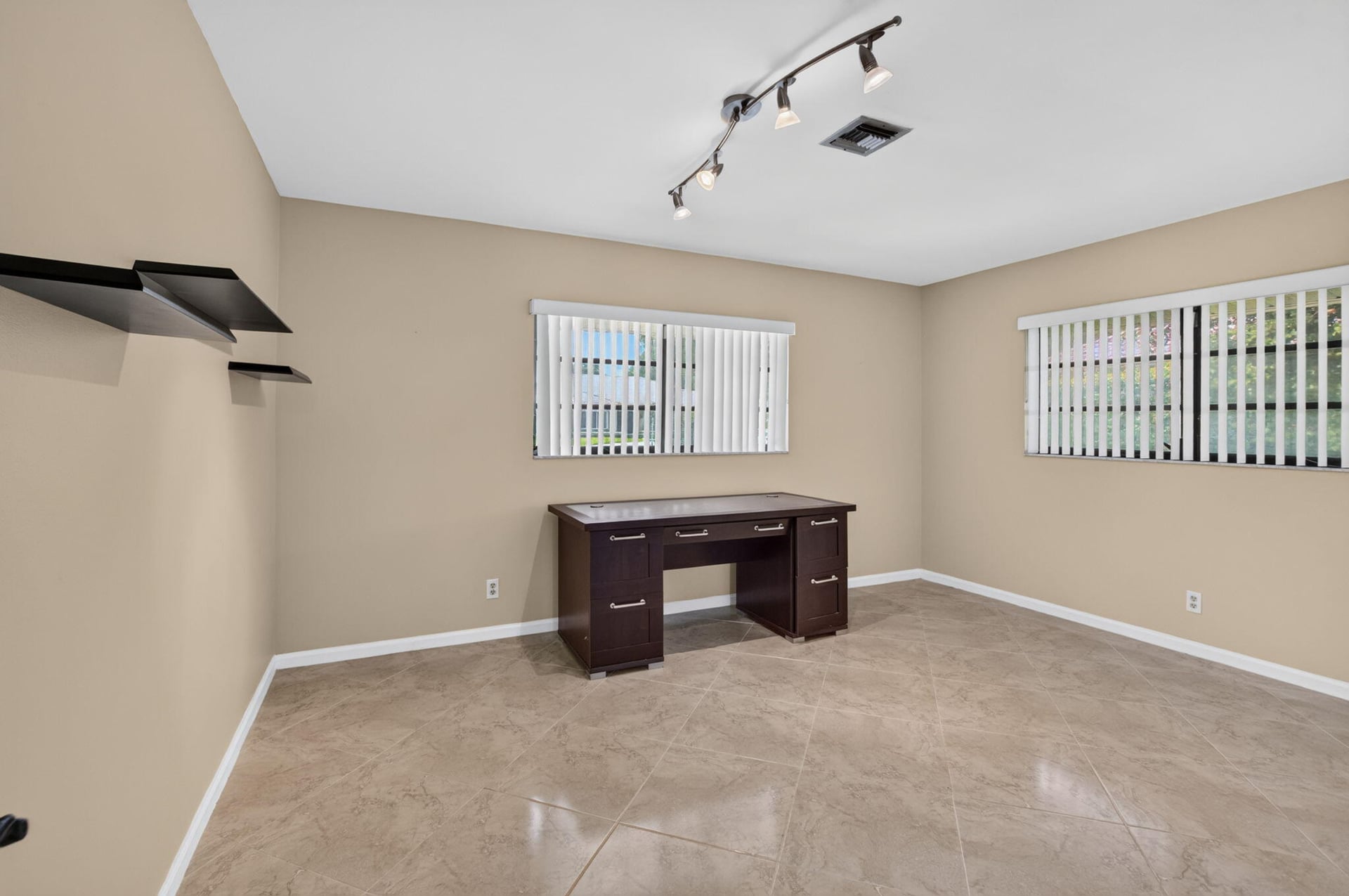 Pine Tree Golf Club Residence photo 28