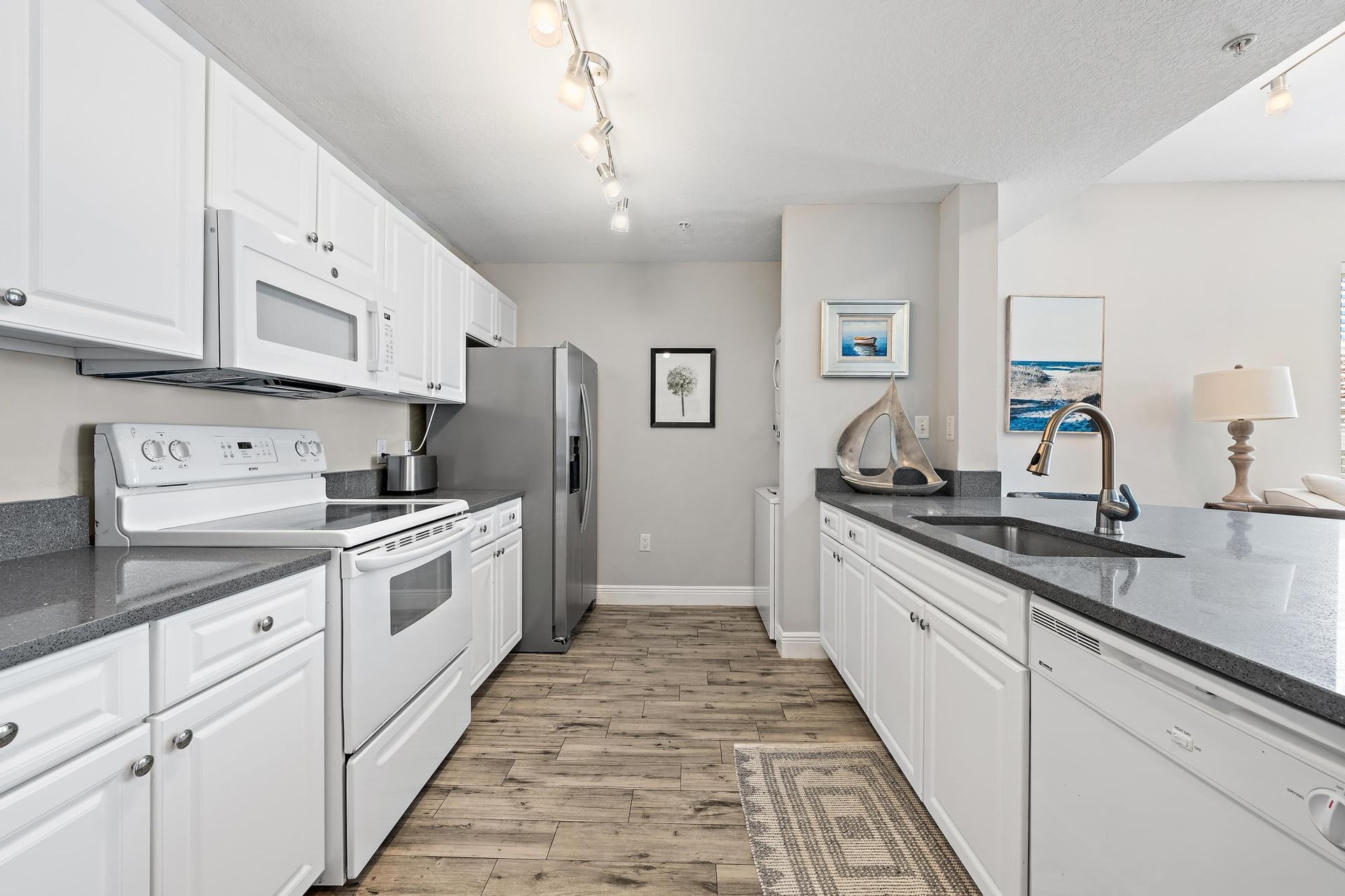 Town Center Jupiter Unit 412 photo 11