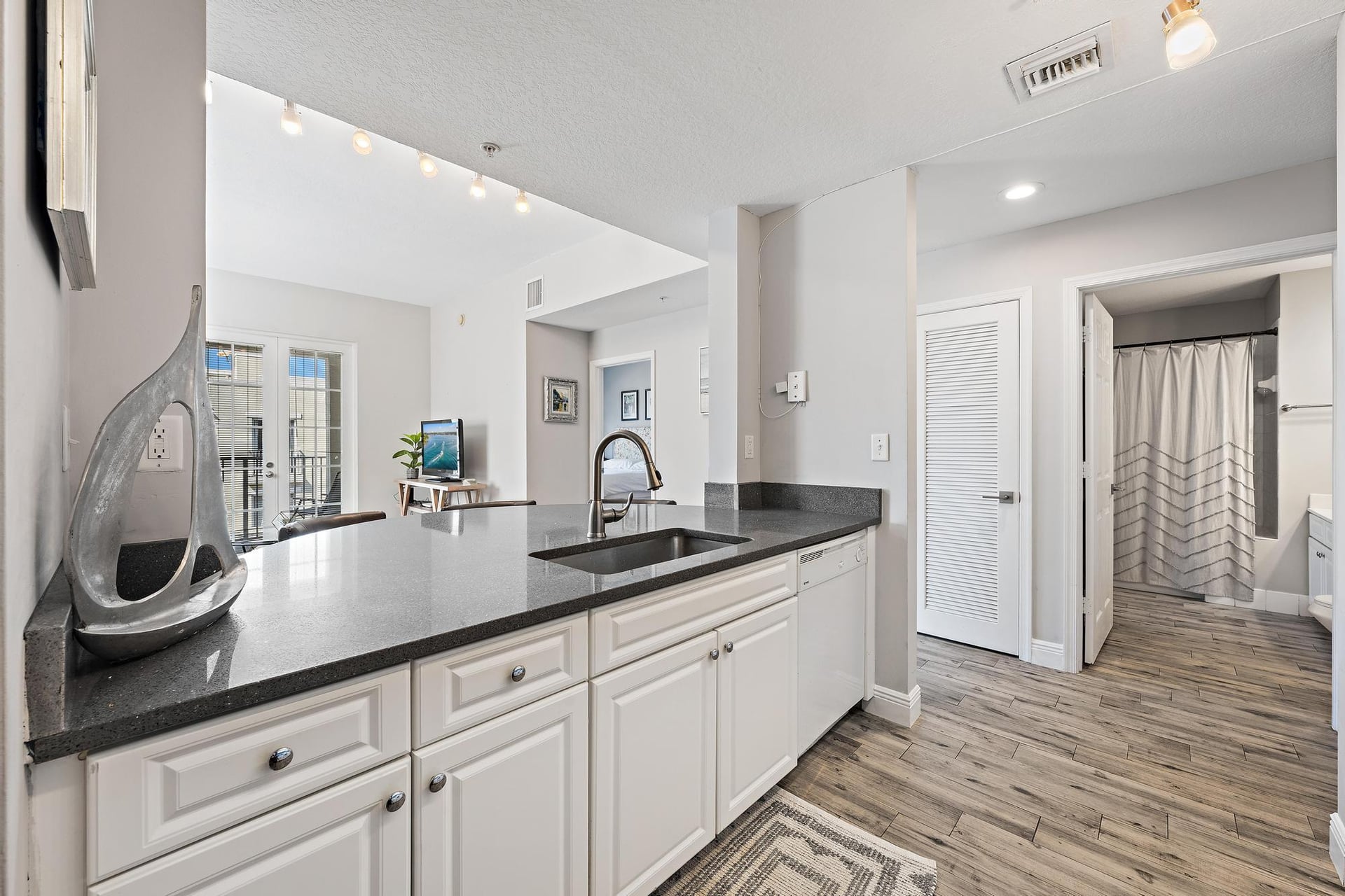 Town Center Jupiter Unit 412 photo 13