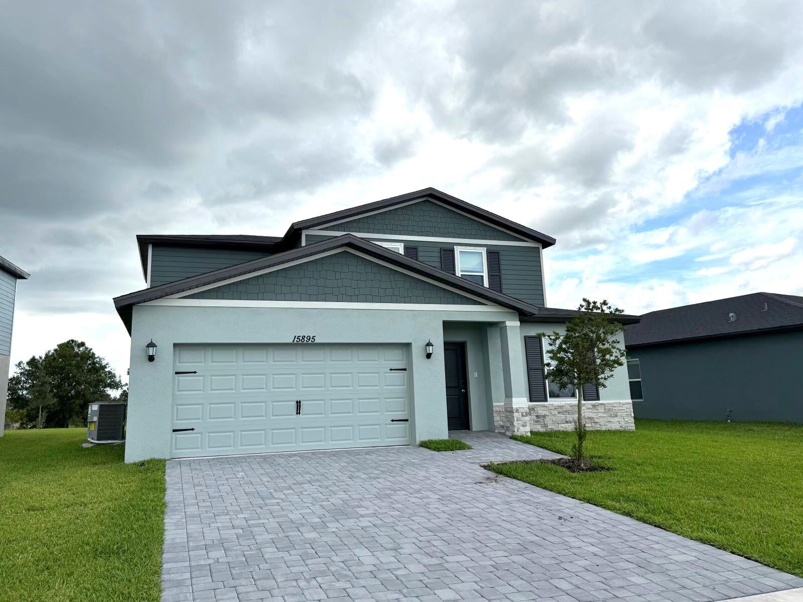  Residence photo 4