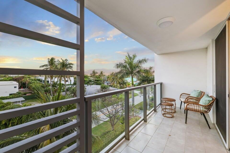 Boca Raton Riviera Unit 403 photo 25