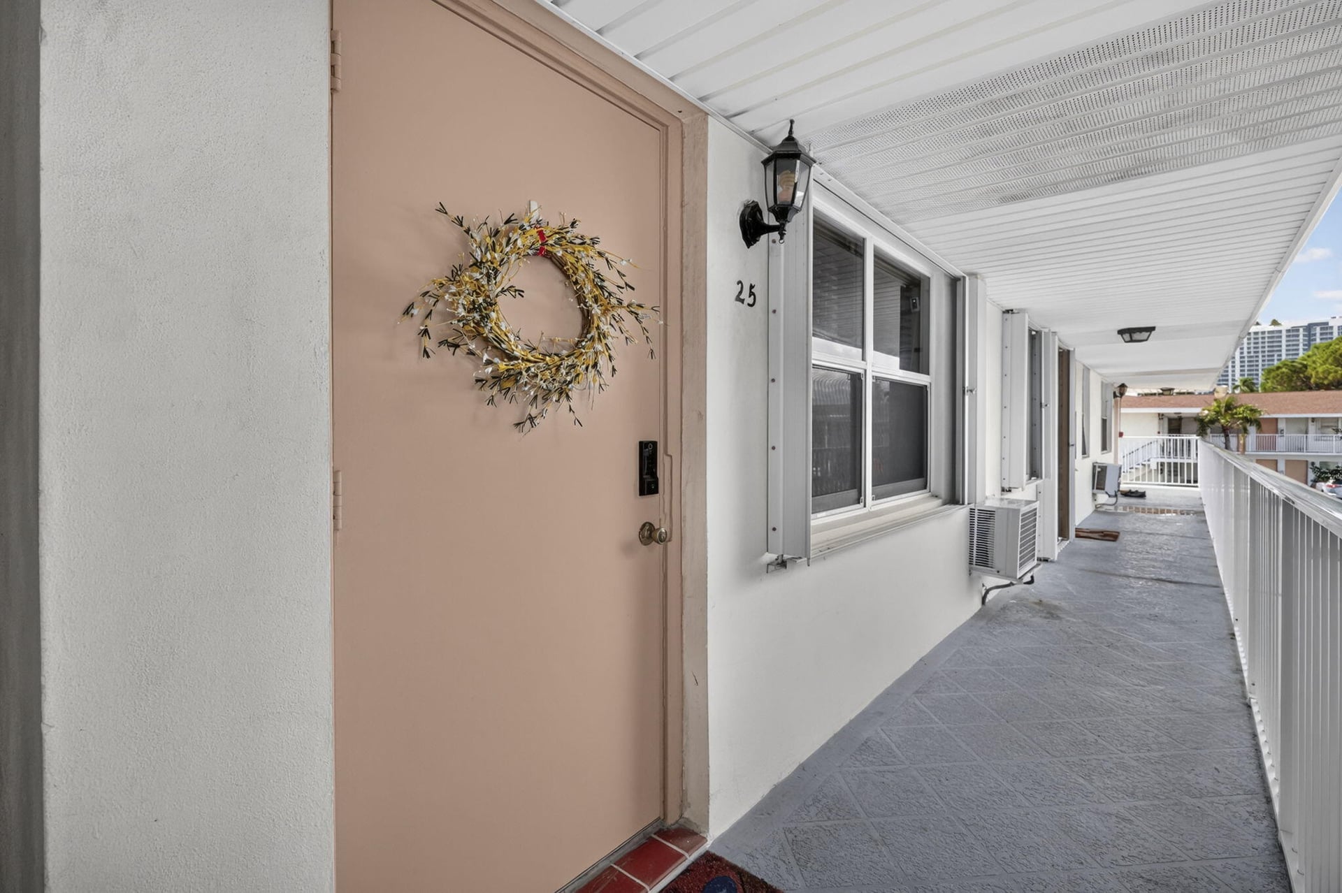 Unit 25 photo 4