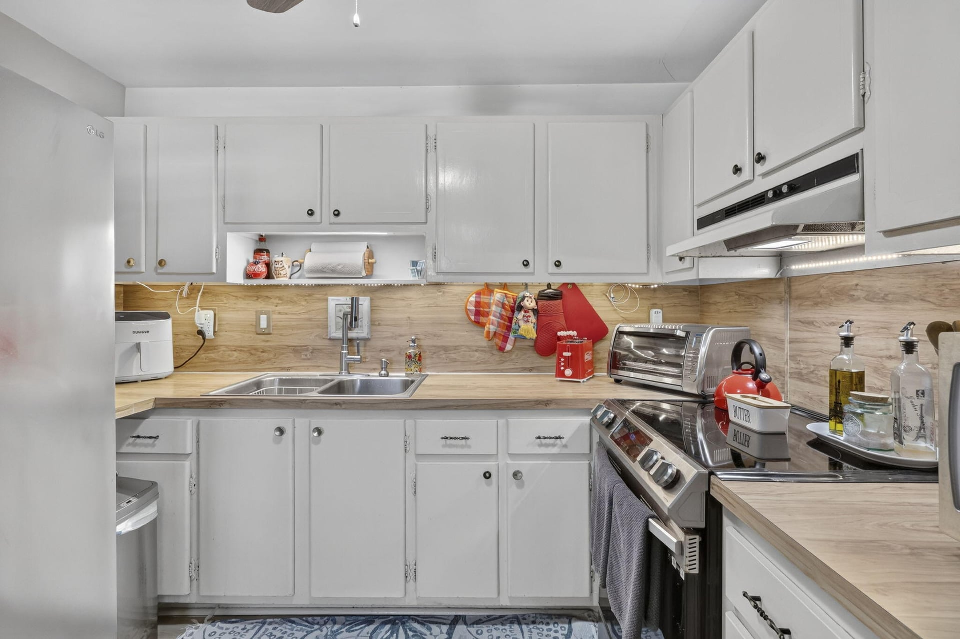 Unit 25 photo 14