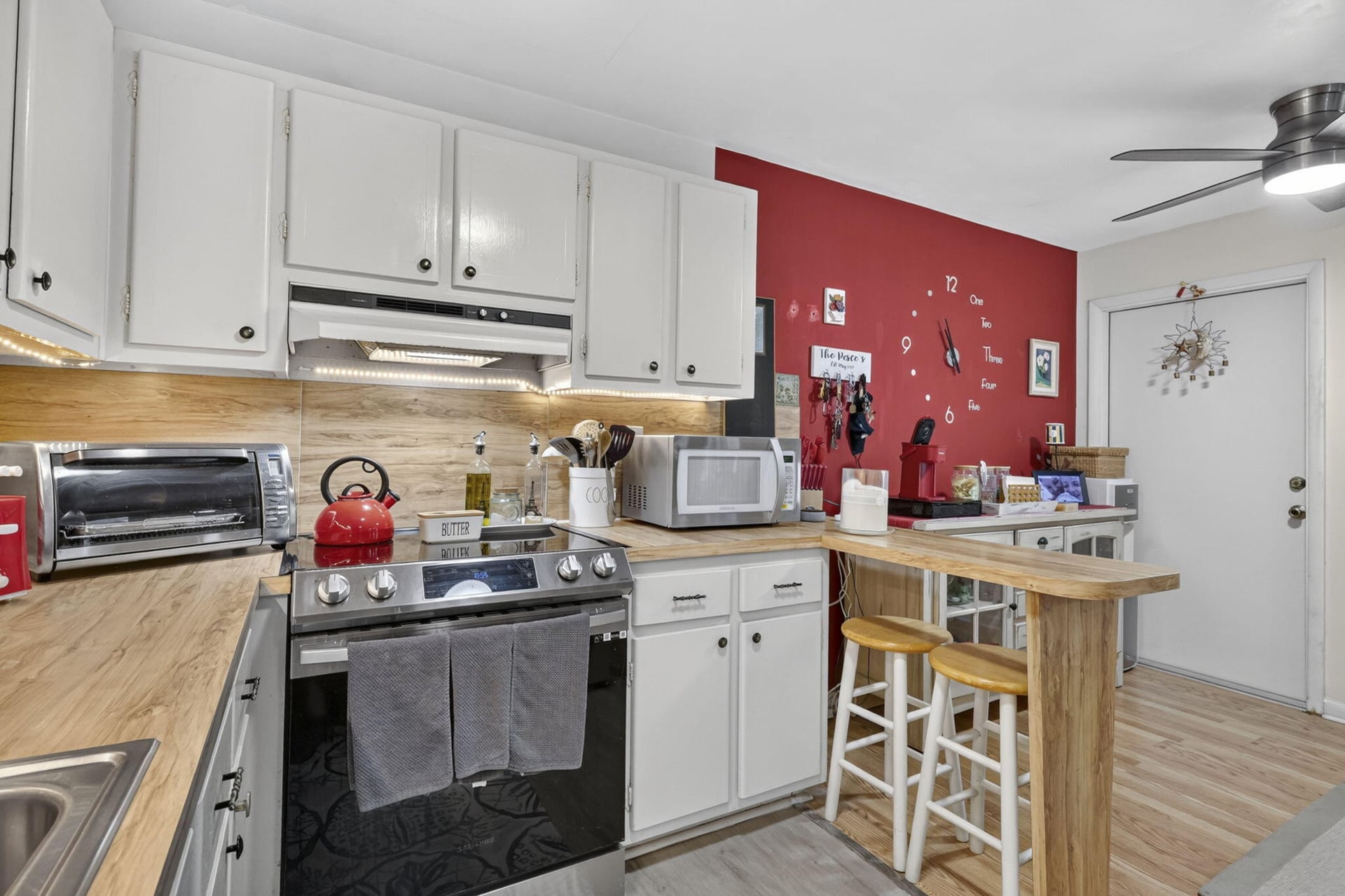 Unit 25 photo 15