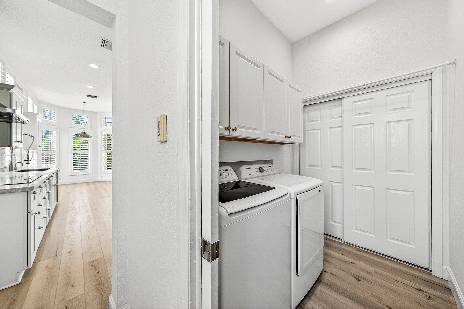  Residence photo 50