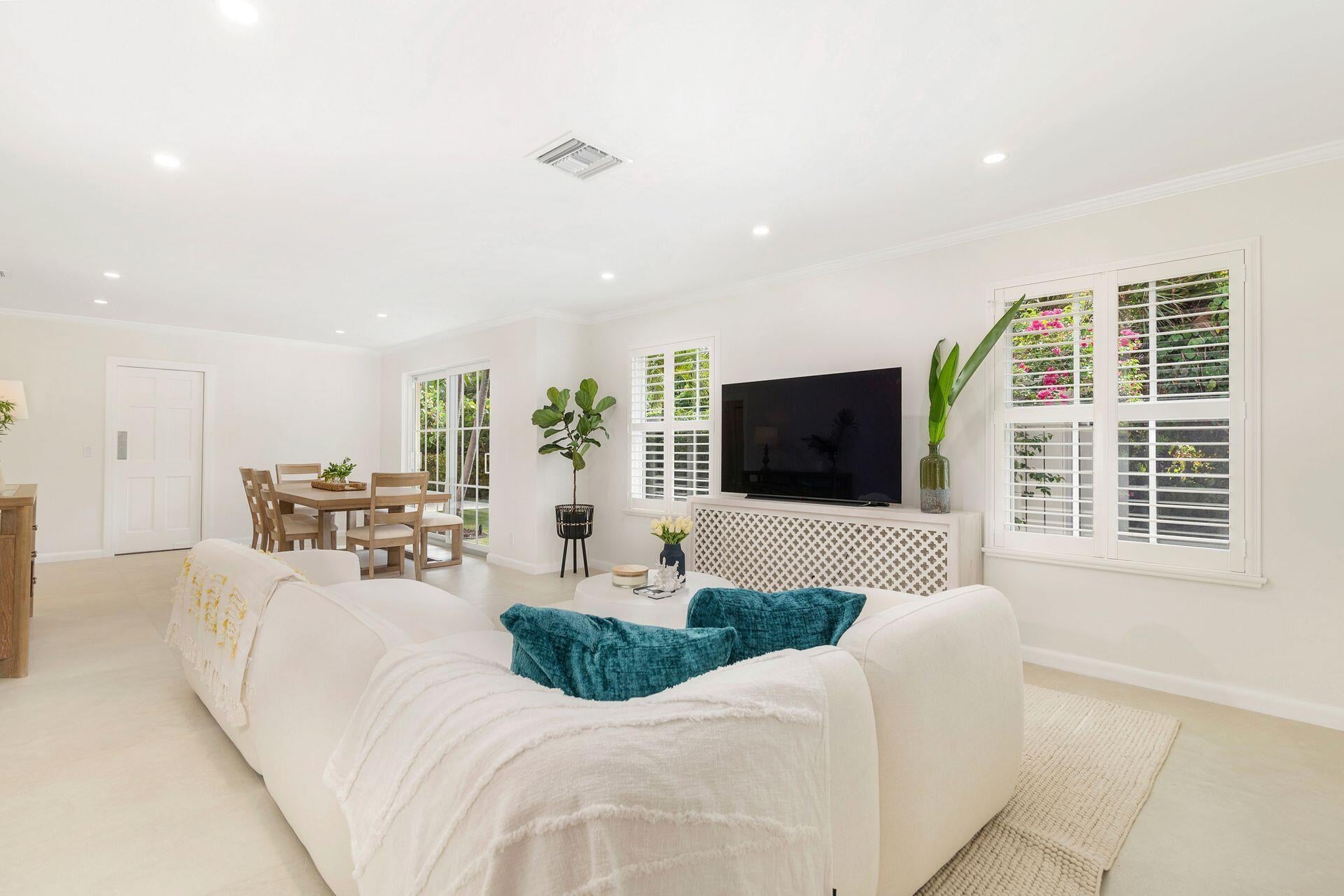 SoSo West Palm Beach Residence photo 11