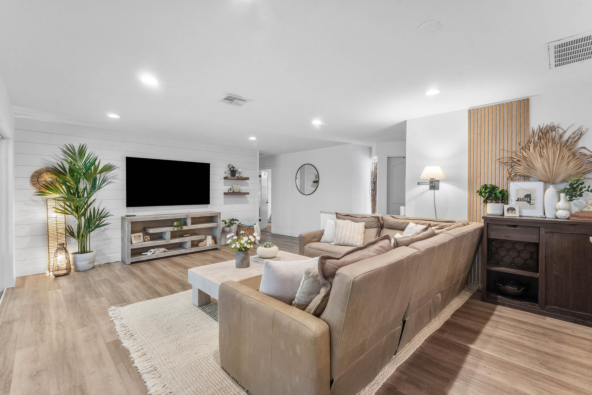 Residence photo 3