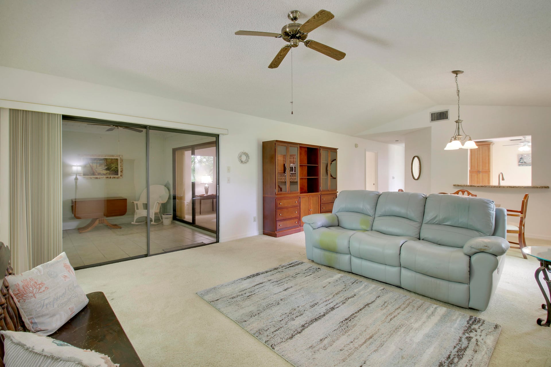 Residence photo 17