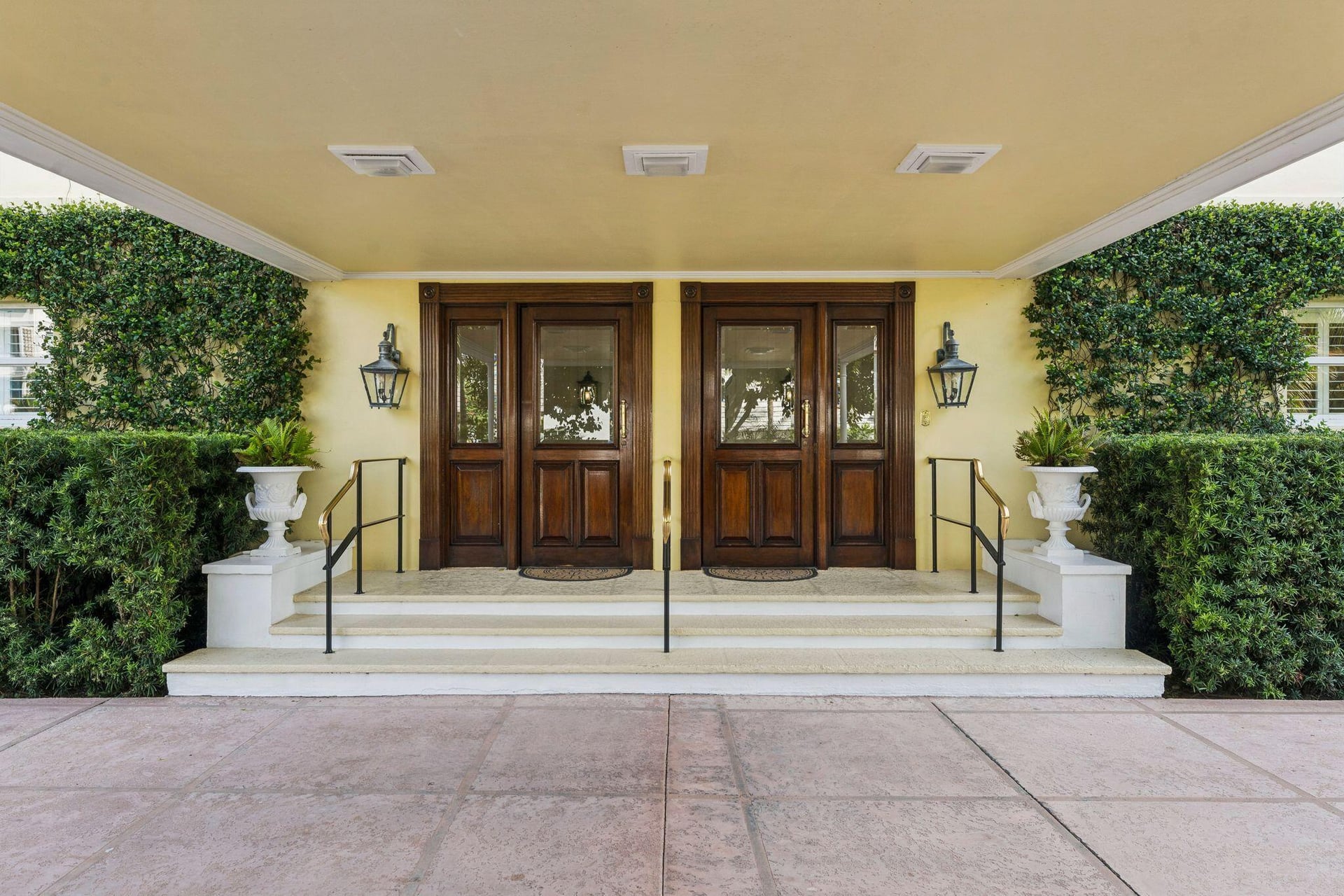 In-Town Palm Beach Unit 2F photo 9