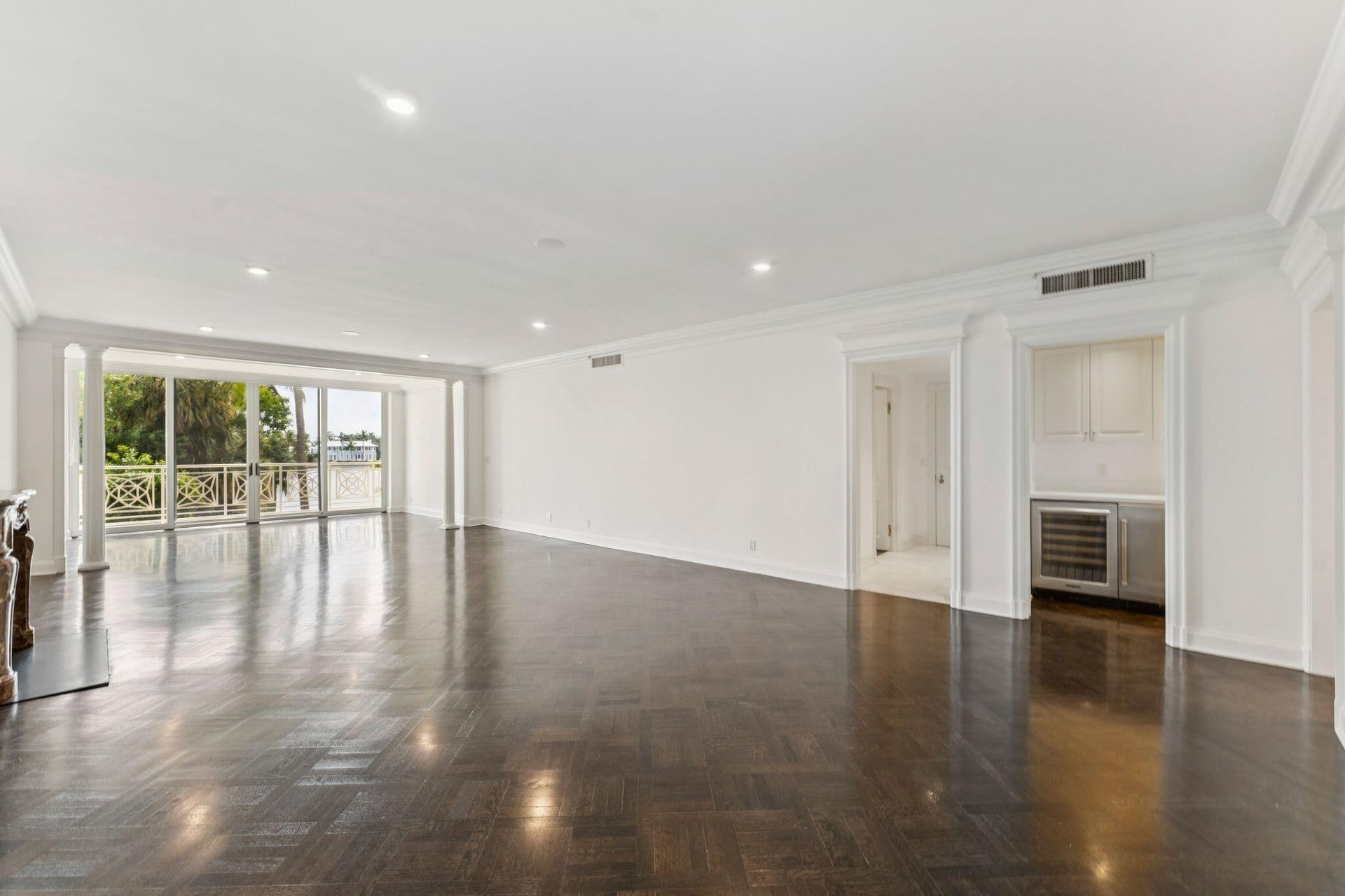 In-Town Palm Beach Unit 2F photo 12