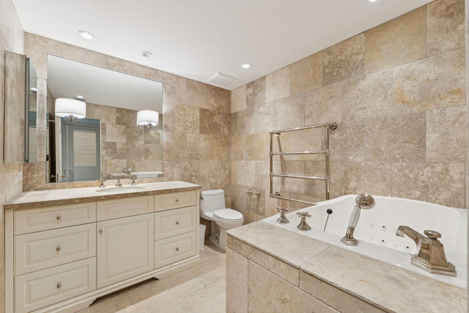 In-Town Palm Beach Unit 2F photo 22
