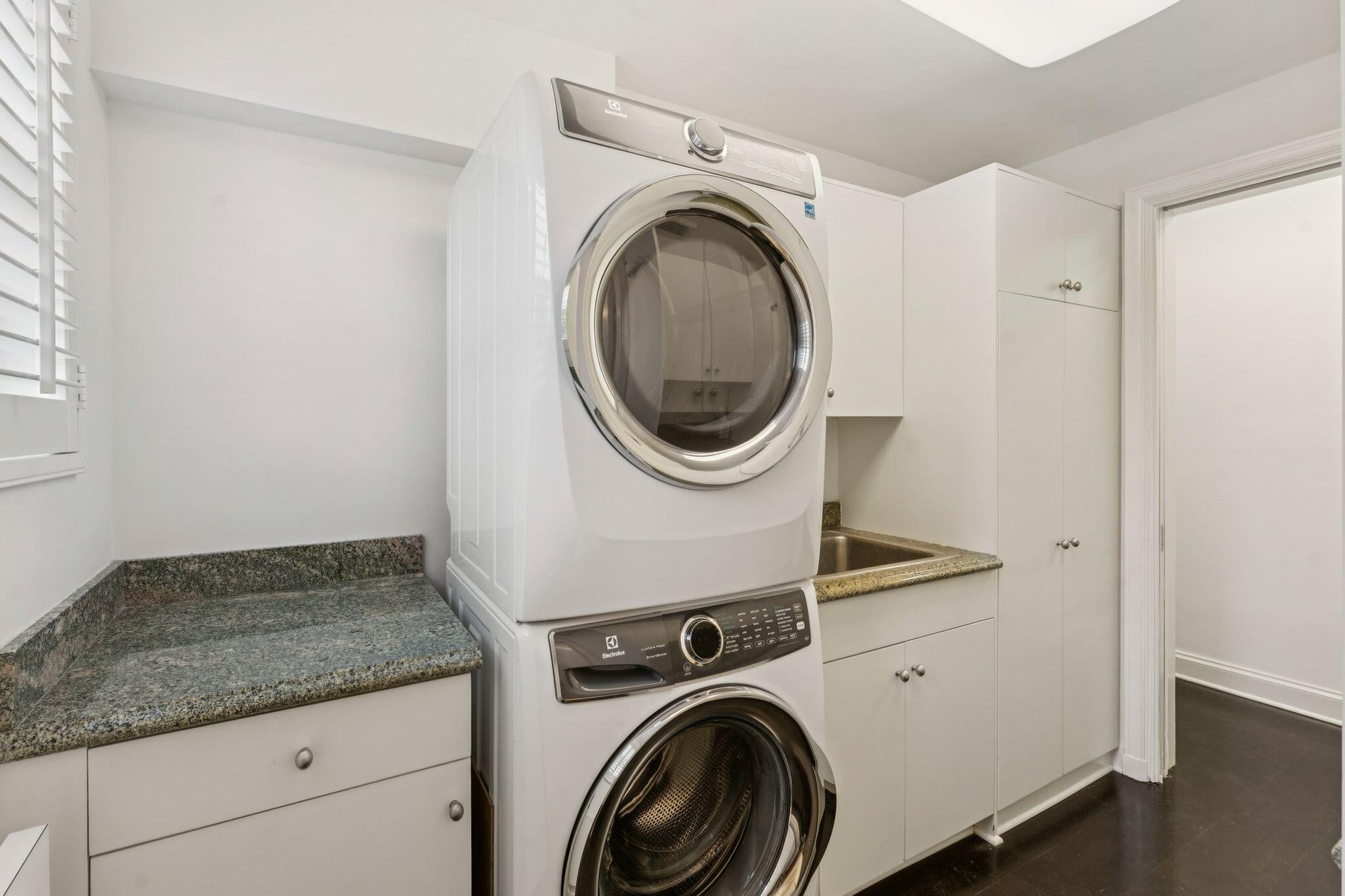 In-Town Palm Beach Unit 2F photo 23
