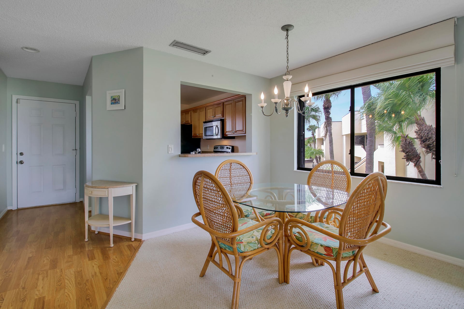 Unit 204 photo 9