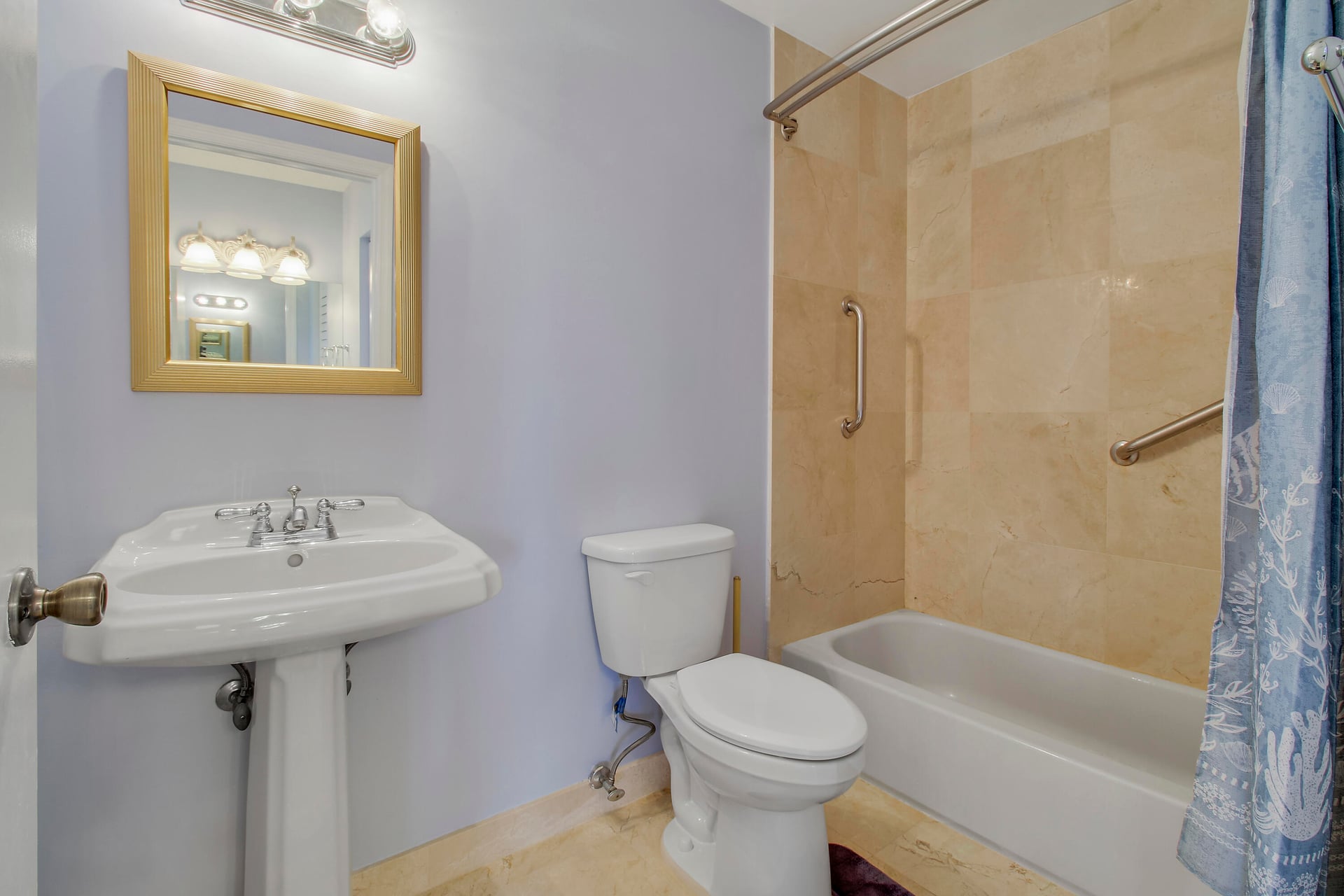 Unit 204 photo 18