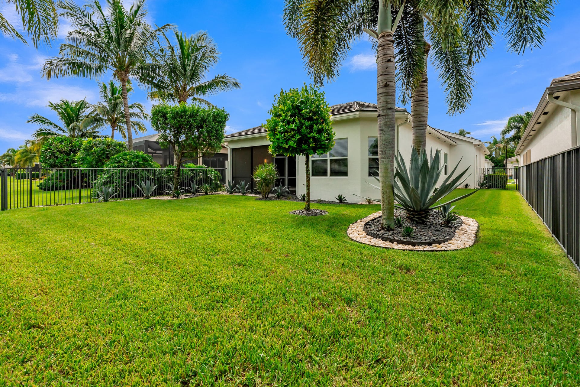  Residence photo 44