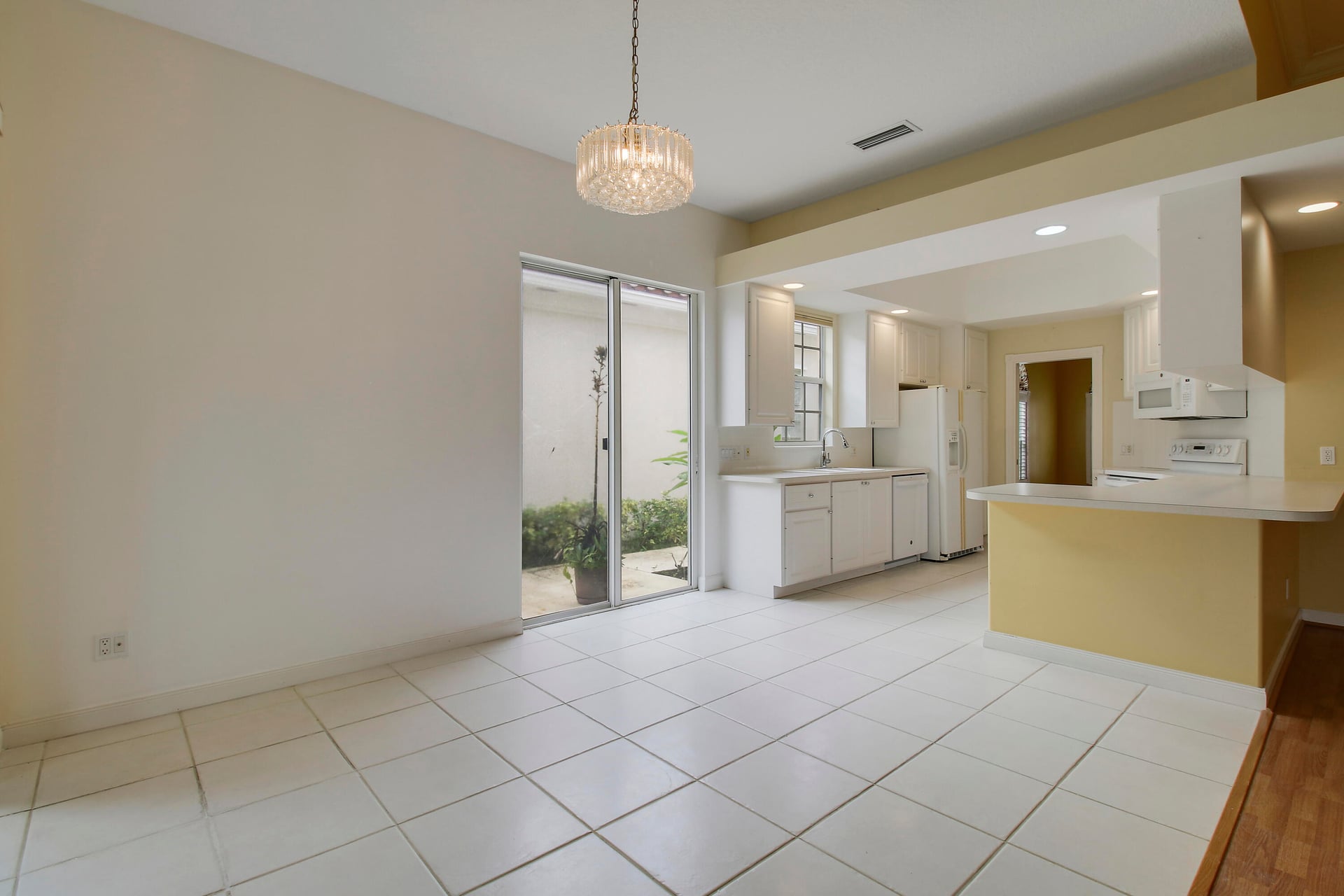 Residence photo 4