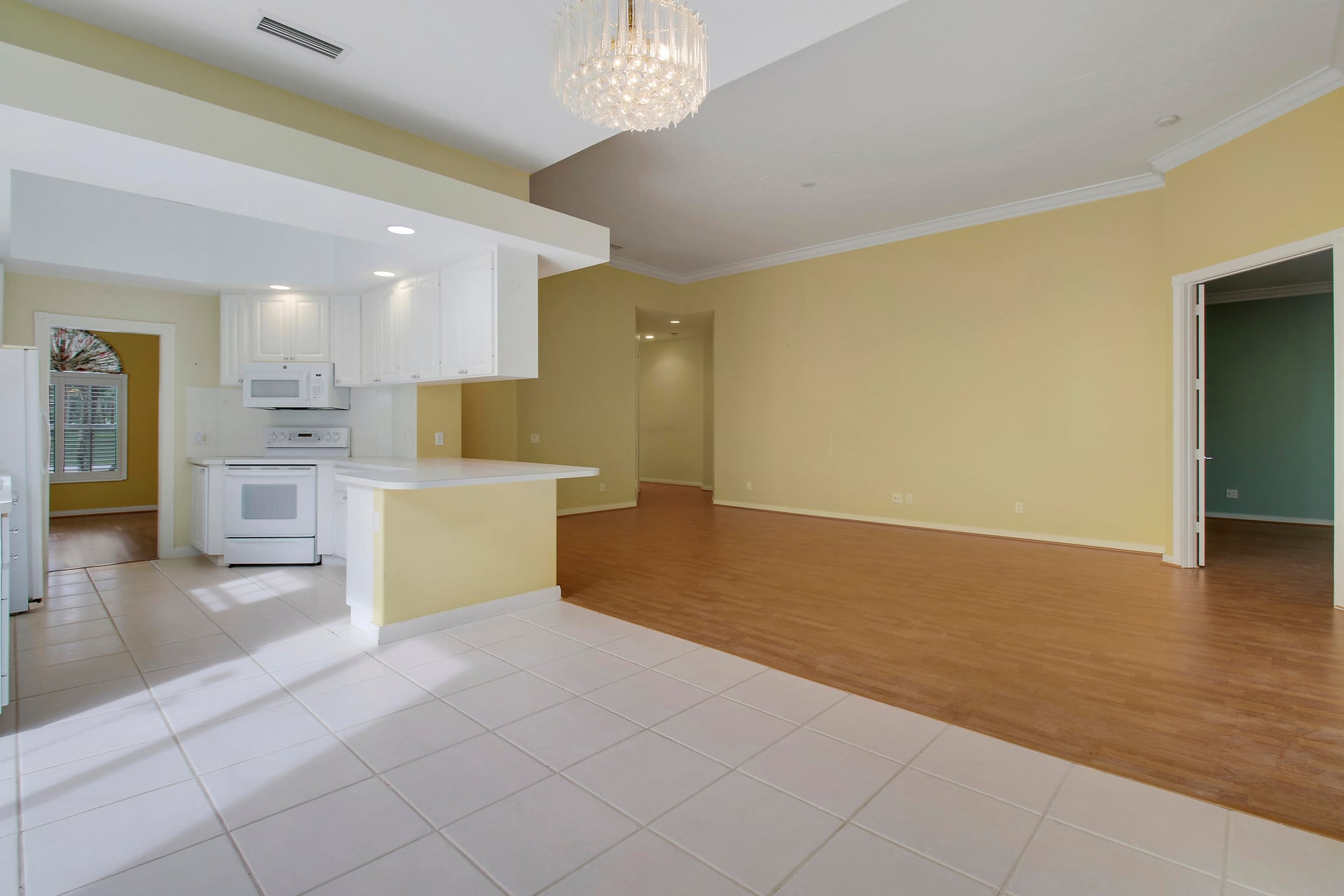 Residence photo 8