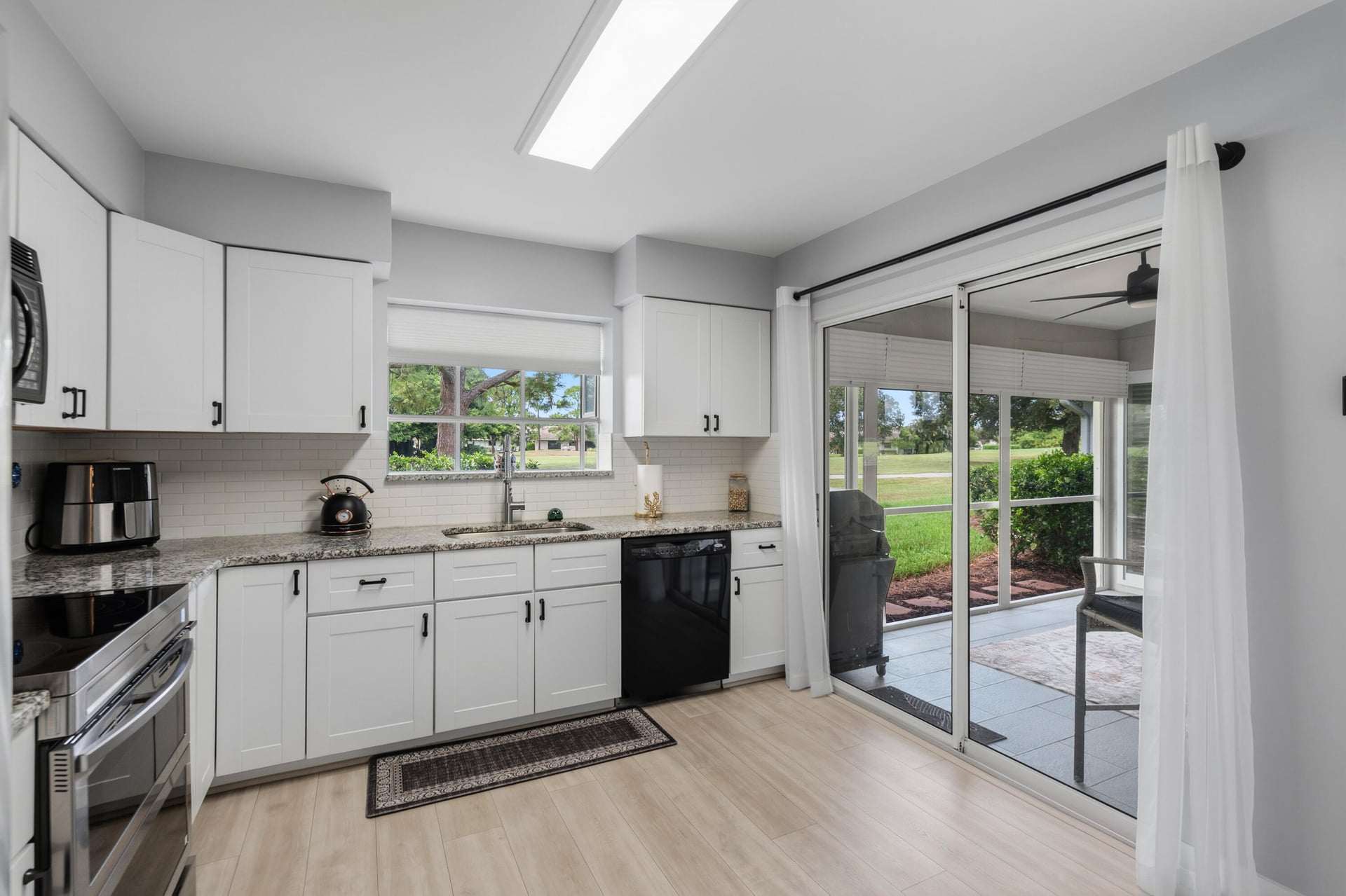 Residence photo 9