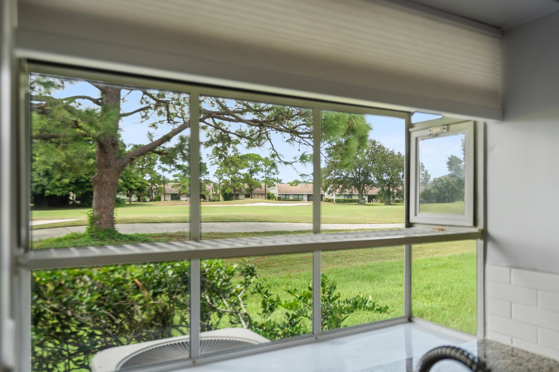 Residence photo 11