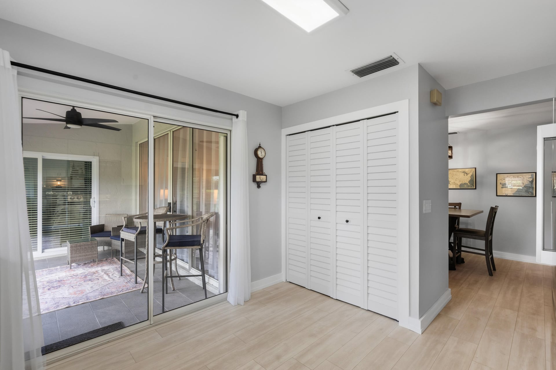 Residence photo 12